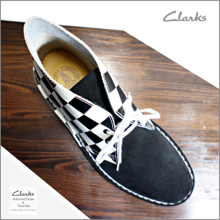 clarks desert boots white