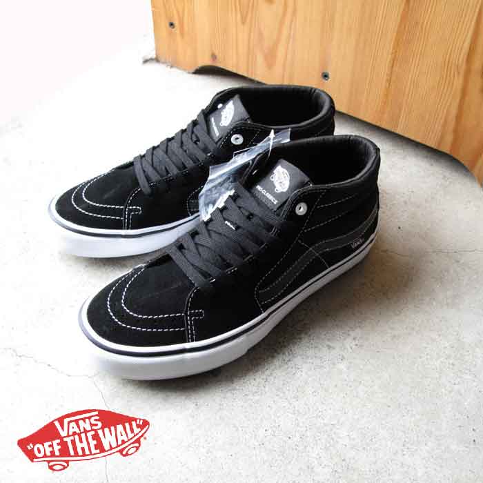 sk8 mid pro