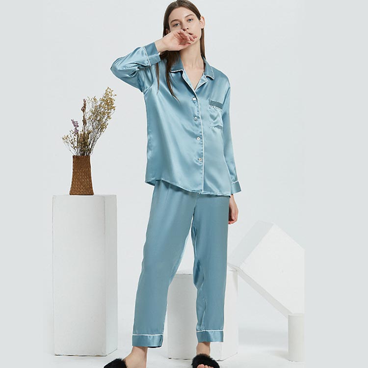 Sale 61 Off パジャマ 長袖 寝間着 上下セット 絹100 シルク ルームウェア レディース セットアップ シルク100 ギフト 前開き 部屋着 長ズボン 軽い 無地 敏感肌 低刺激 保湿 メンズ 快適 通気性 冷えとり ナイトウェア 2点セット 汗取り 高級 おしゃれ 上品 吸湿