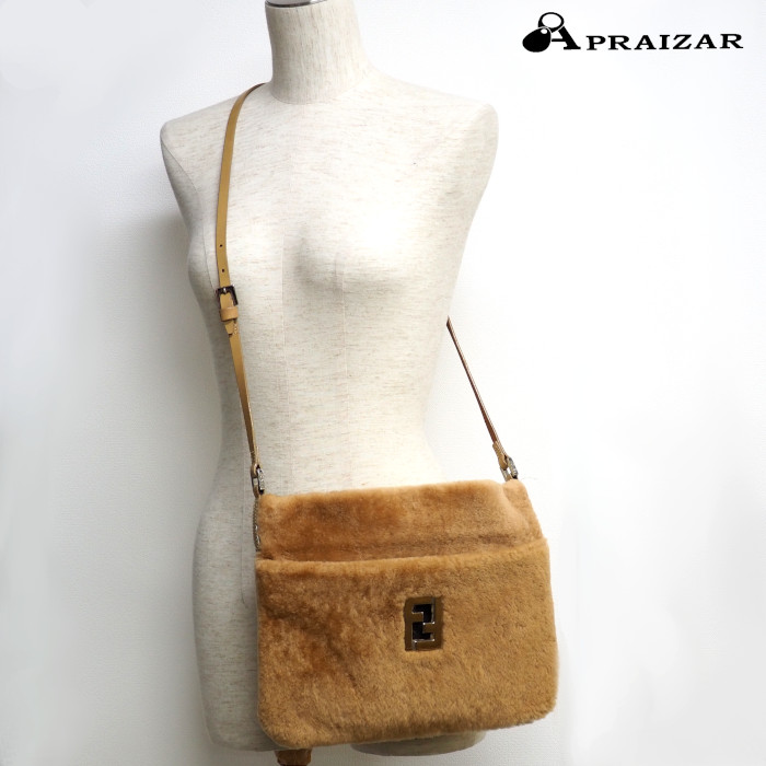 楽天市場】今だけ!! 値下げ! 希少品【FENDI】フェンディ リアル