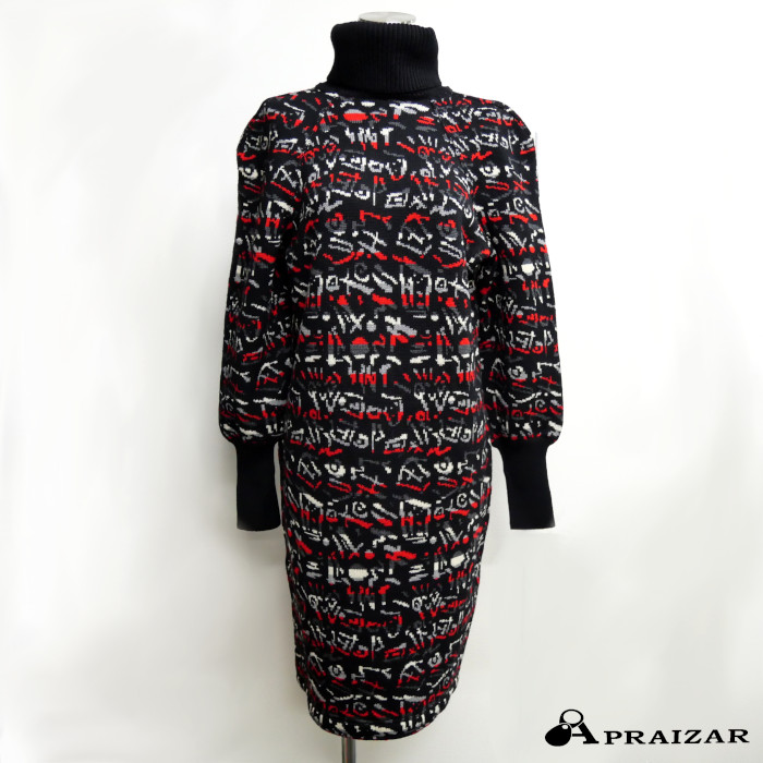 FENDI フェンディ ウール100％ ニット ワンピース ロング ニット 総柄 レッド/ホワイト/グレー/ブラック 42　[中古]｜APRAIZAR