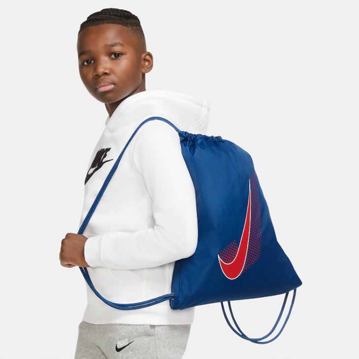 ナップサック キッズ ジュニア バッグ 鞄 ナイキ Nike ブラジリア Yth ドローストリング グラフィック ジムサック 子ども用 スポーツバッグ サブバッグ 男の子 女の子 普段使い リュック 子供 かばん Da5843 476 休日限定