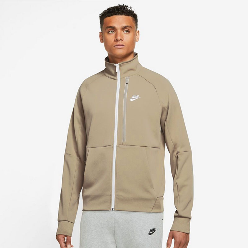 お取り寄せ 送料無料 ジャージ 上下 メンズ セットアップ ナイキ Nike スポーツウェア ジャケット ロングパンツ 上下組 男性 トレーニング カーキ Da0004 Da0008 247 Fucoa Cl