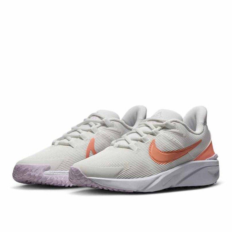 送料無料 ナイキ ジュニア スニーカー 子供靴 22.5-25cm ランニングシューズ NIKE スターランナー 4 NN GS ひも靴 ローカット キッズシューズ 大きいサイズ 子ども こども 運動靴 ブランド nike STAR RUNNER 白/オレンジ スポーツ カジュアル 通学 小学生 くつ/DX7615-104