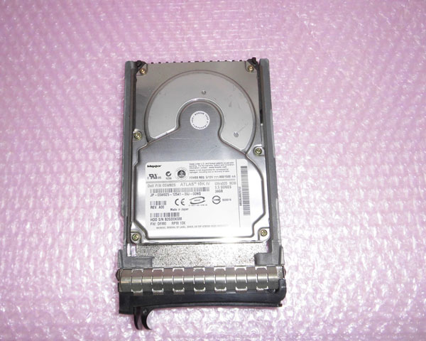 DELL 05W925 (Maxtor ATLAS 10k IV) Ultra320 SCSI 80pin 36GB 10K 3.5インチ 中古ハードディスク