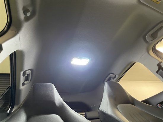 トヨタAQUA MXPK11系専用 LEDルームランプ2点セット