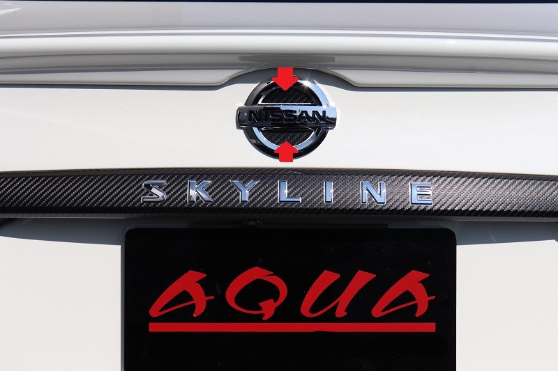 V37スカイライン カーボンリアスポイラー カーボンガーニッシュ 純正エンブレム V37スカイライン カーボンリアスポイラー カーボンガーニッシュ