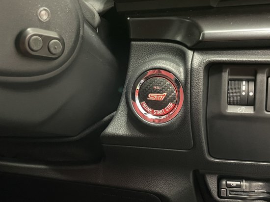 STIプッシュエンジンスイッチ ST83031ST051 ST83031ST051 スバル STI プッシュエンジンスイッチ 1個 スバル