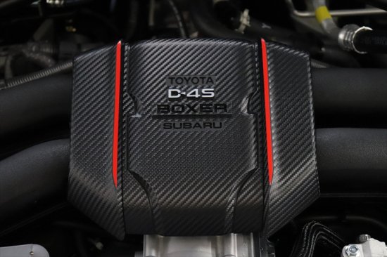 BRZ GR86 ZD8 FA24 赤結晶塗装３点セット エンジンヘッドカバー スバル BRZ（型式：ZD8）トヨタ GR86（型式：ZN8）アルミ製