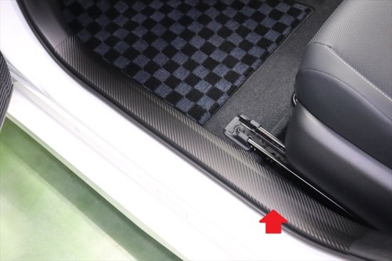 プリウス61PHEV　フロントステップパネル傷防止シート｜ＡＱＵＡ-STYLE