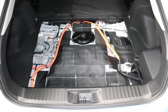 プリウスPHEV【MXWH61】 ラゲッジ用 ノイズ対策遮音マット
