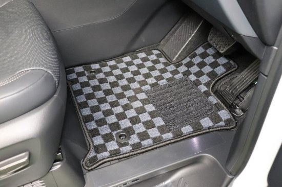 楽天市場】アルファード40系用フロアマット1台分【フチ色ブラック