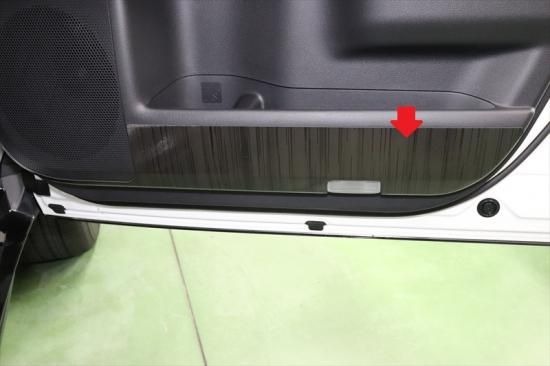 レクサスGX　ドアパネル傷防止シート