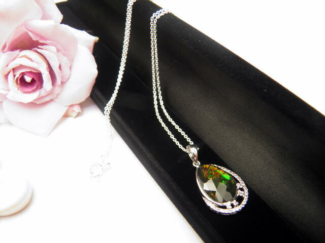 【ペンダントトップ】 デザインPT ネックレス アンモライト SV925 ペアシェイプ 27×15mm プチギフト 転勤 退職 お礼 母の日 敬老の日 ギフト / 天然石、パワーストーンの専門店インペリアルオーラ おしゃれ かわいい オシャレ 可愛い プレゼント ギフト 贈り物