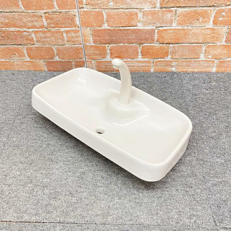 【中古品】【美品】 INAX(イナックス) 室内用便器 洋式 室内用便器 「T-888」 貯蔵タンクの蓋(ふた) #BN8 (象牙色) 6D