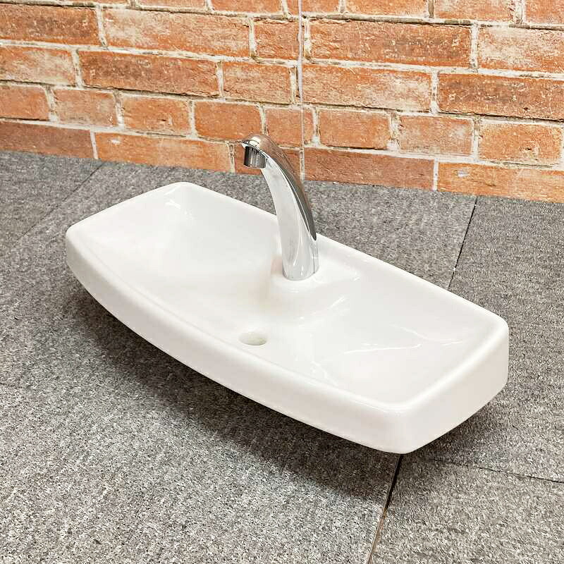 【中古品】【美品】 TOTO 洋式 室内用便器 室内用便器 「S221CR」 貯蔵タンク用の蓋(ふた) #NW1(白いこと) 8D