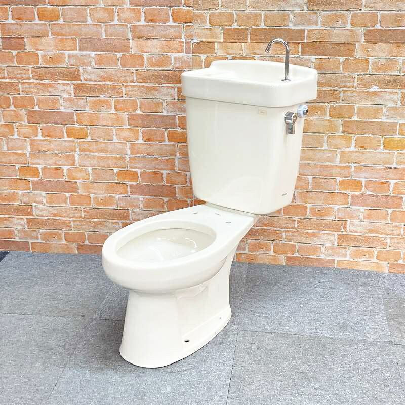 【中古品】【美品】 TOTO 幼児用便器 洋式室内用便器 (床下水抜き) 「C420」 水抜き芯530粍 と貯蔵タンク「S517」の書き割り #SC1(淡彩象牙色) ☆6E