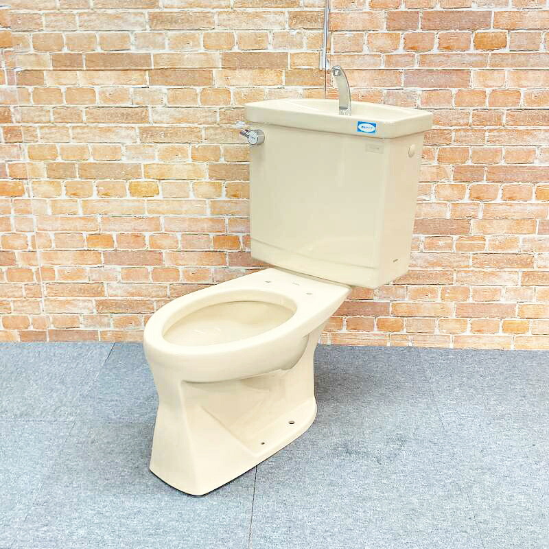 【中古品】【美品】 TOTO 幼児用便器 洋式室内用便器 (床下水抜き) 「C720R」 水抜き芯380粍 と貯蔵タンク「S721B」の書き割り #SC4(ハーベストベージュ) ☆19E