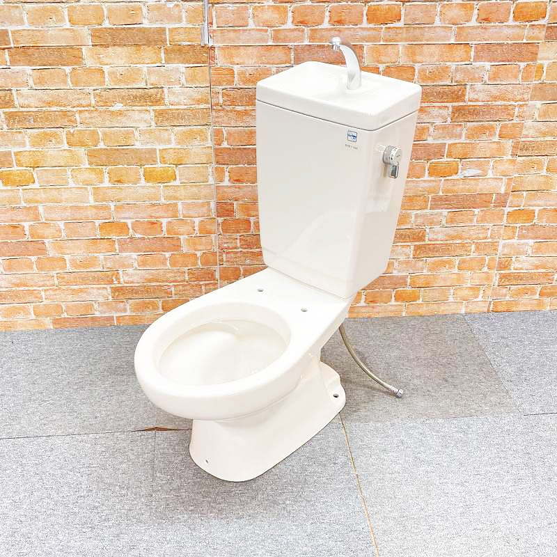 【中古品】【美品】 TOTO トイレ 洋式便器 (床下排水) 「CS670B」 排水芯200mm とタンク「SH671BA」のセット #SC1(パステルアイボリー) 14F｜アクア・ジャパン・プロジェクト