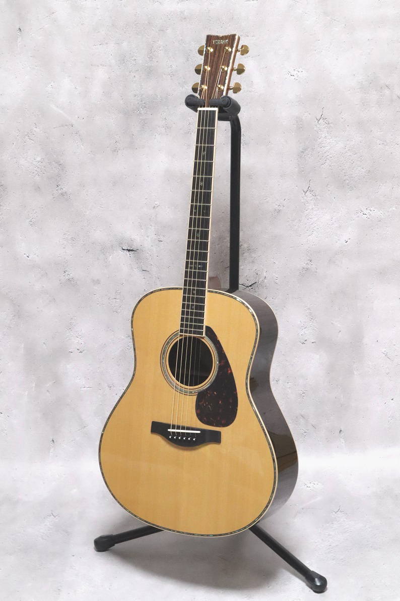 YAMAHA　 LL56 Custom ARE　 ヤマハ　 アコースティックギター LL-56 カスタム　ナチュラル　 貴重なモデルが即納可能！
