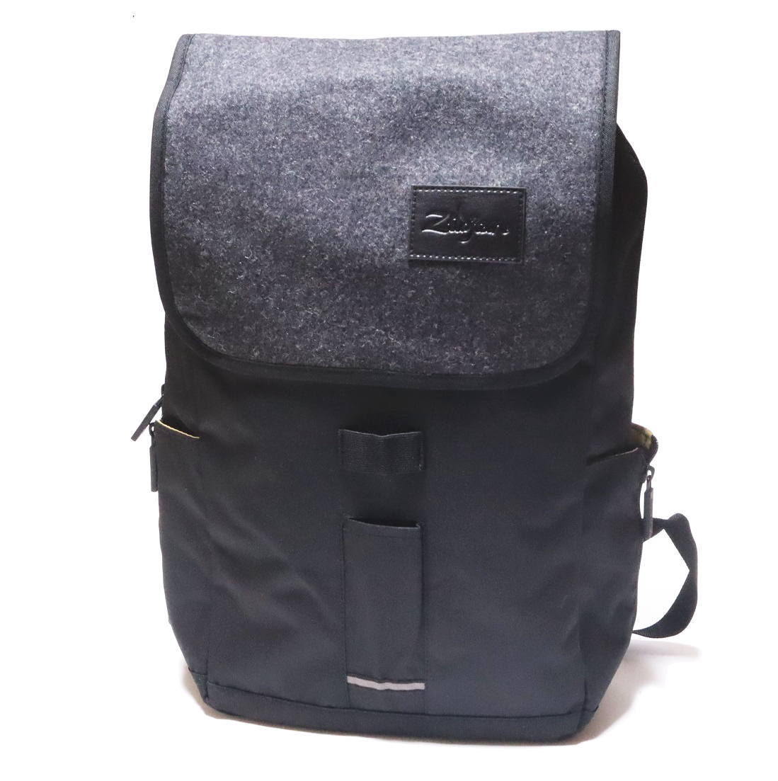 Zildjian NAZLFFLTBP Gray Flap Black Laptop Backpack ジルジャン リュック フラップ ラップトップ バックパック|アラバスタ ミュージック