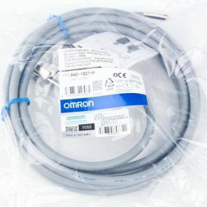 【新品★送料無料】OMRON オムロン D4C-1227-P リミットスイッチ【６ヶ月保証】