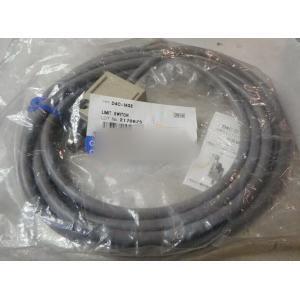 新品【 ★送料無料 】OMRON オムロン D4C-1433 リミットスイッチ【６ヶ月保証】