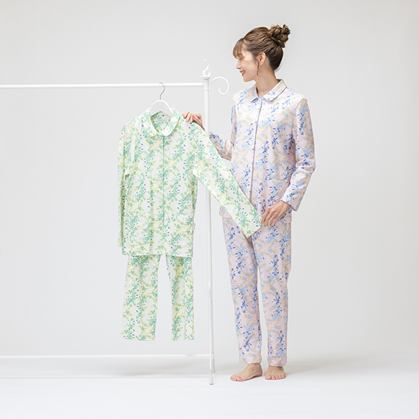 【新品】V&A ヴィクトリア＆アルバート　接結天竺 秋冬物パジャマ（M)ｂ13 楽天市場】【v&a】ウィリアムモリス【いちご泥棒】ニット