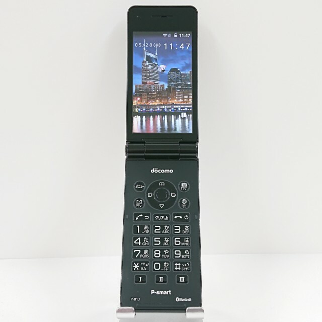 P-smart ケータイ P-01J ドコモ 黒いこと 貨物輸送無料 本体 c20225 【中古】