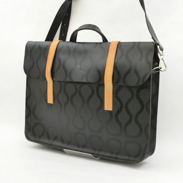 【価格見直し】【2026/04/13】Vivienne Westwood / ヴィヴィアンウエストウッド ■ショルダーバッグ ミュージックバッグ スクイグル レザー 緑 【バッグ/バック/BAG/鞄/カバン】 ブランド【中古】