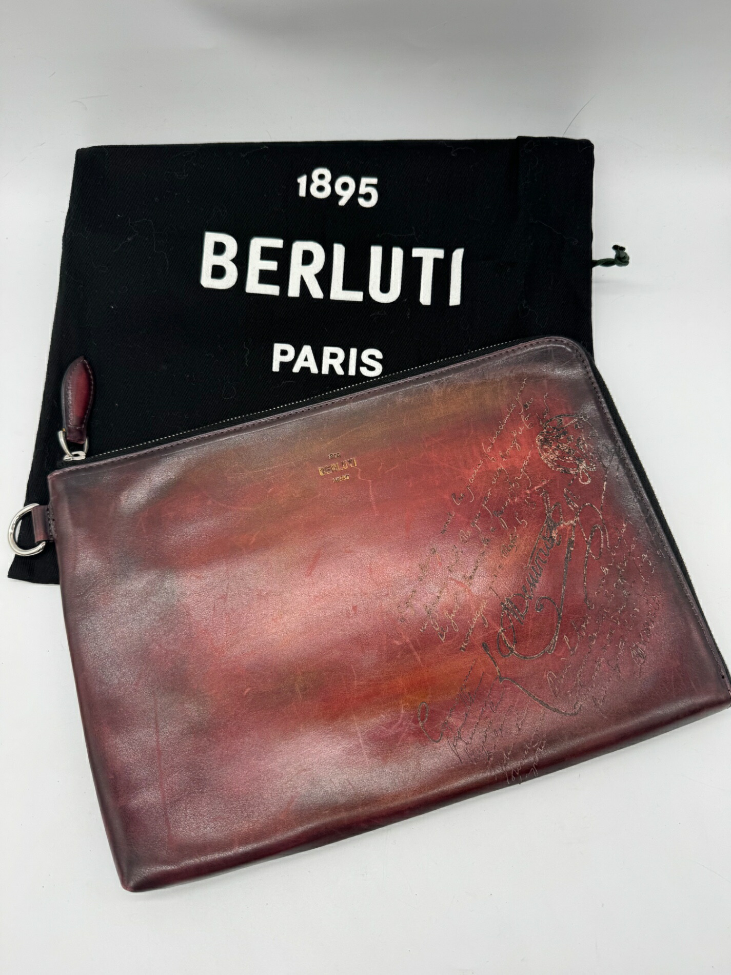 Berluti ベルルッティ ニノGM クラッチペダル御徒面子 表意文字 二番目御徒面子 手持ち なめし革 赤いこと系 赤 B位置づける 保護すること袋付 メンズ 中古 P1476