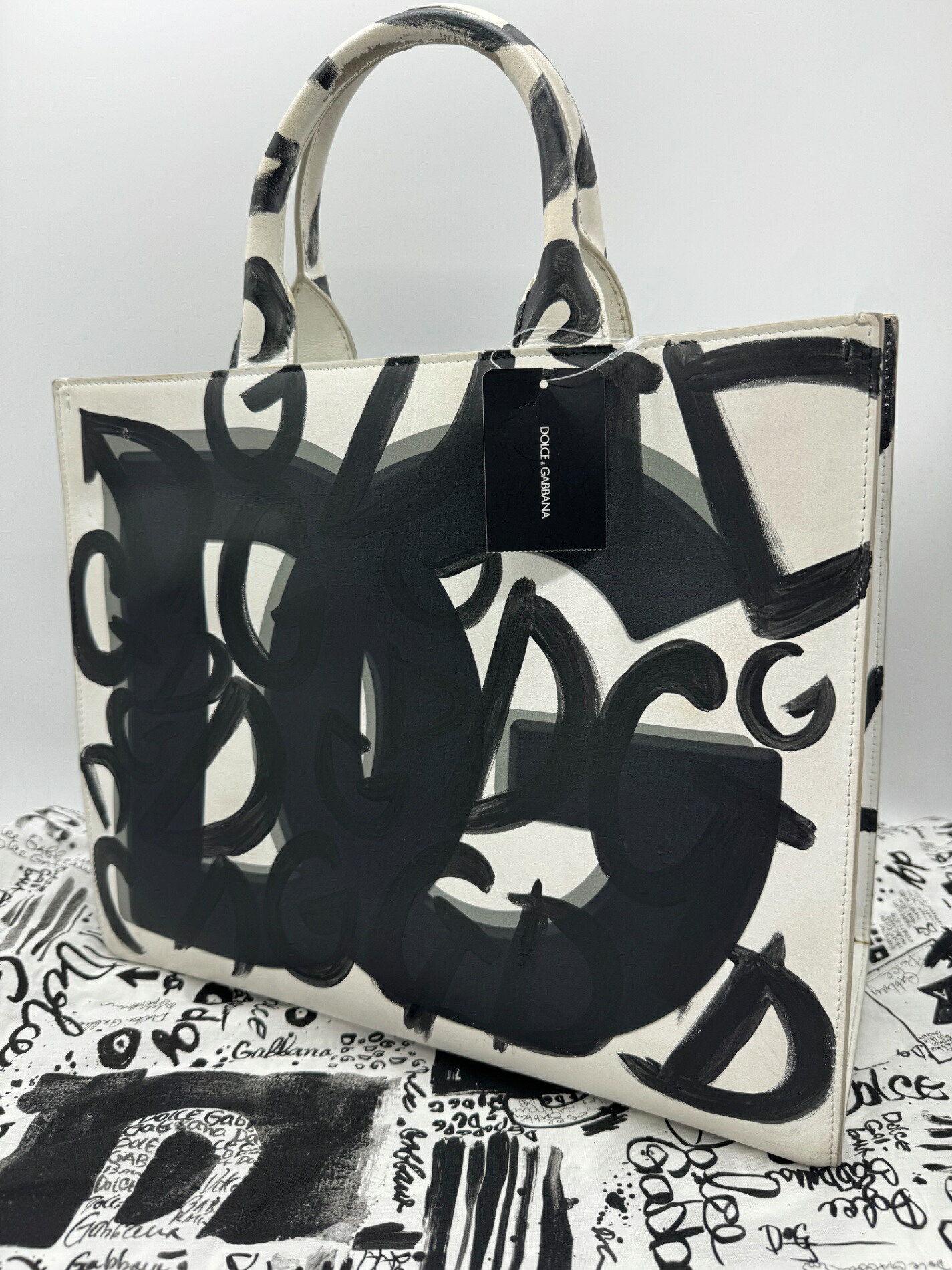 【楽天市場】【良品】DOLCE＆GABBANA ドルチェ＆ガッバーナ トートバッグ BM7277AE5051 グラフィティ レザーバッグ 大 ...