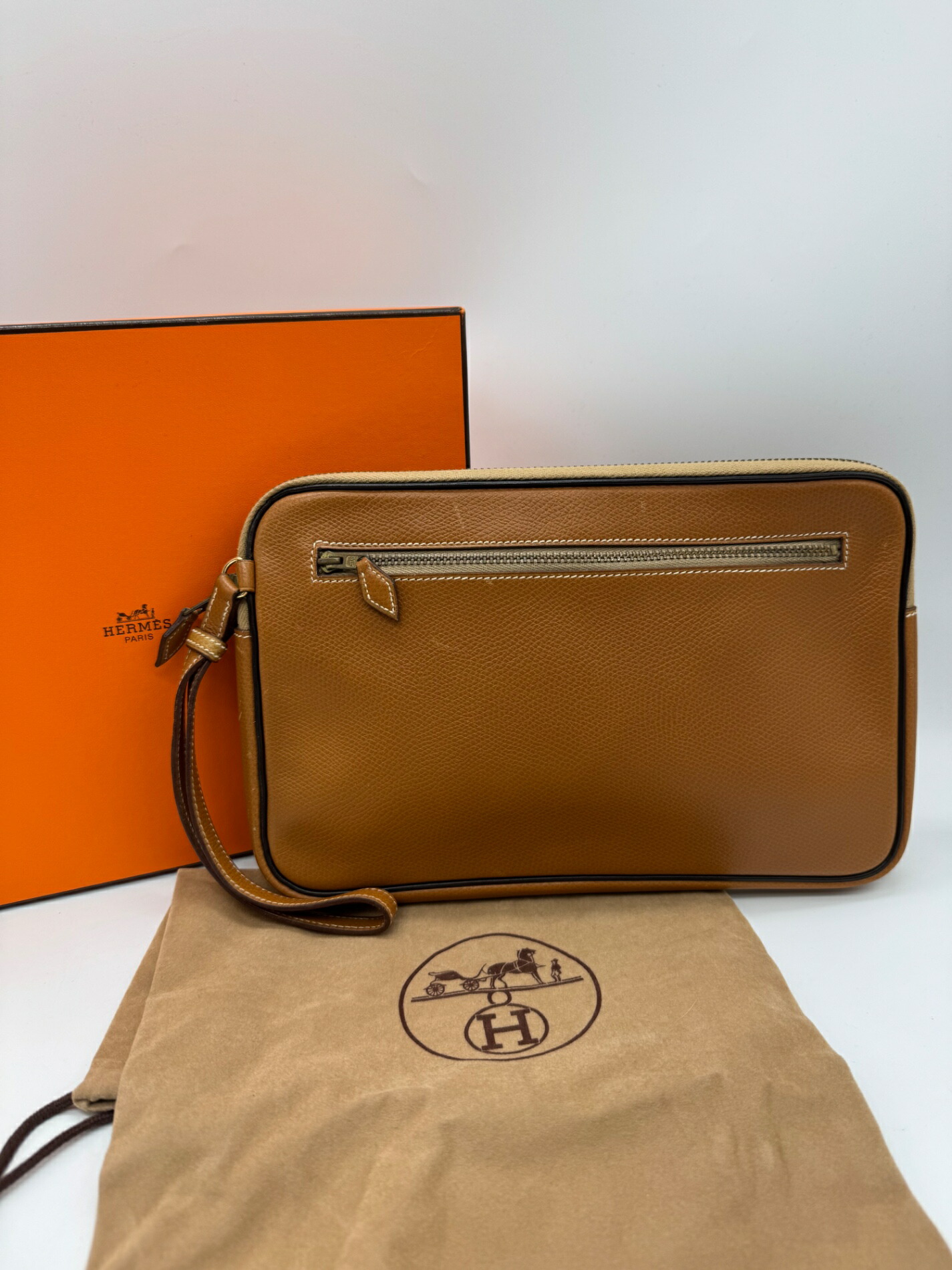 【良品】エルメス Hermes ○L目じるし ヴィンテージ クラッチペダル御徒面子 ミニ御徒面子 ハンドバック 赤銅色 赤銅色 本革 なめし革 B序列付ける 属する品有 レディース 中古 P2169