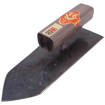 杉田 中塗鏝二分押え(地金)150mm 黒柄 角柄【伝統工芸品】 杉田鏝 ｜大工道具・金物の専門通販アルデ