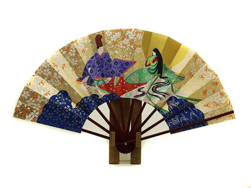 京団扇 飾りつけ団扇 源氏絵巻 日本製 9寸 京都 両面 団扇立て付 箱入 源氏物語 技術者 手作り 和柄 部屋の入り口飾りつけ 室内装飾 和風 和小物 正月飾りつけ 表裏柄くい違い 縦27×開いた時の横49珊