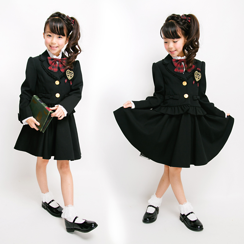 ロイヤリティフリー小学校 入学式 服装 女の子 日本のイラスト