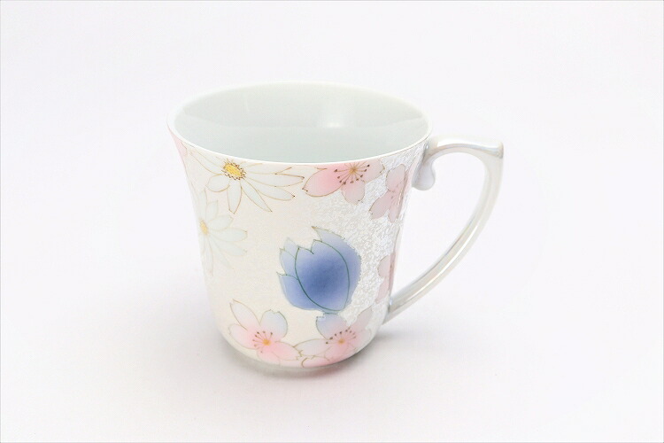 【有田焼　田清窯　チェリーブラッサム(青)　マグカップ】有田焼 磁器 マグカップ コーヒーマグ 青 ピンク 手書き コーヒー お茶 紅茶 スープ おしゃれ 和食器 ギフト 引き出物 内祝い プレゼント｜有田焼のデパート丸兄商社