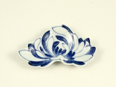 有田焼　渓山窯　染め付けナガスクジラ　プレート　皿 渓山窯 有田焼 豆皿 染付ナガスくじら11センチ角皿 [ 電子レンジOK ]