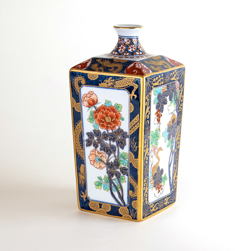 花瓶 おしゃれ 陶器 有田焼 日本製 贈答品 記念品 木箱入り 古伊万里花ぶどう 角瓶｜有田焼やきもの市場　店