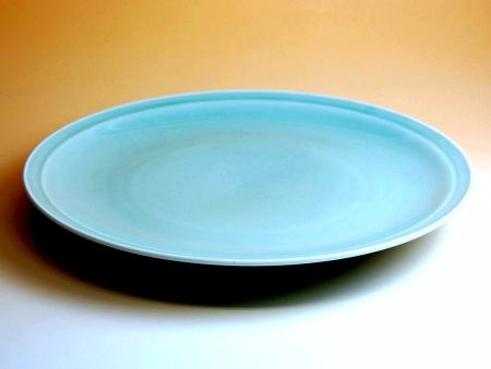お皿 大きめ 和食器 今めかしい 有田焼 瀬戸もの 日本製 青磁 １２寸高さ皿