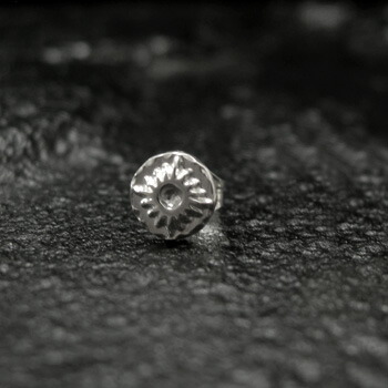 新品 ARIZONA FREEDOM P-12d K18 全金 太陽神 ピアス 新品 ARIZONA FREEDOM P-12d K18 全金 太陽神 ピアス