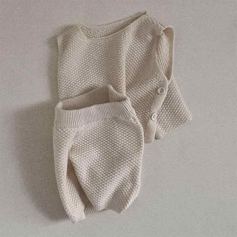 ベビー服 セットアップ ノースリーブ ニットベスト ショートパンツ 夏 春夏 児童 子供服 男の子 女の子 キッズ 幼児 1歳 2歳 3歳 80cm 90cm 100cm 綿 コットン 快適 柔らかい 通気性 軽量 おしゃれ かわいい 韓国風 ファッショ