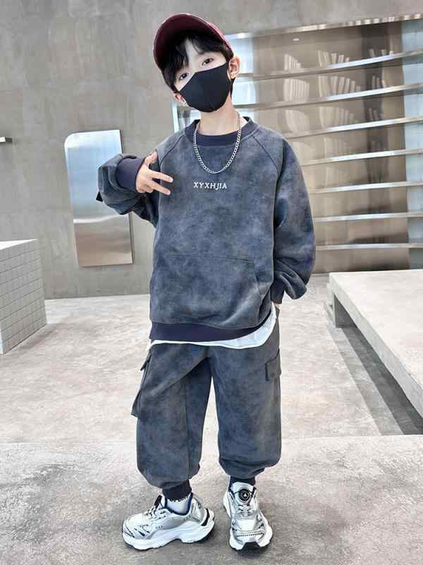 男童 秋服 セットアップ トップス パンツ 灰色 黒色 綿 カジュアル 長袖 運動風 スマート おしゃれ かっこいい 普段使い 春 秋 通年 120cm 130cm 140cm 150cm 160cm 170cm