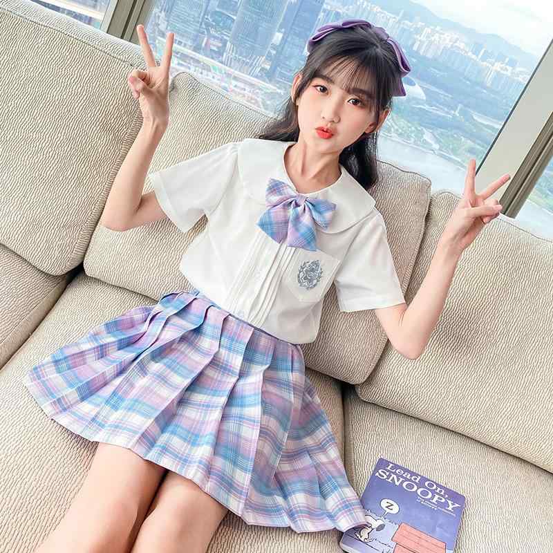女の子 制服 JK 夏用 半袖 ブラウス プリーツ ミニスカート セットアップ 子供用 小学生 学院風 フレンチカジュアル かわいい おしゃれ 高品質 上質 洗濯可能 通気性 快適 上品 上質 清楚系 フェミニン ガーリーフレンチースタイル 幼稚園 保育