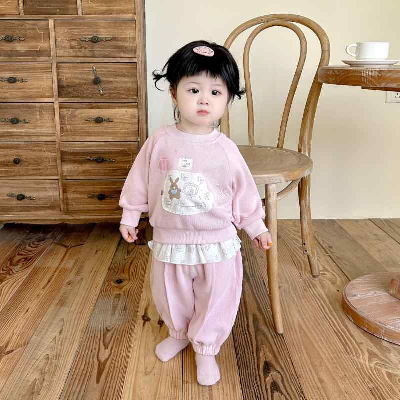 ベビー服 春秋 セットアップ 女の子 かわいい トレーナー パンツ 2点セット 洋風 おしゃれ 上下セット 綿混素材 柔らかい素材 春用 秋用