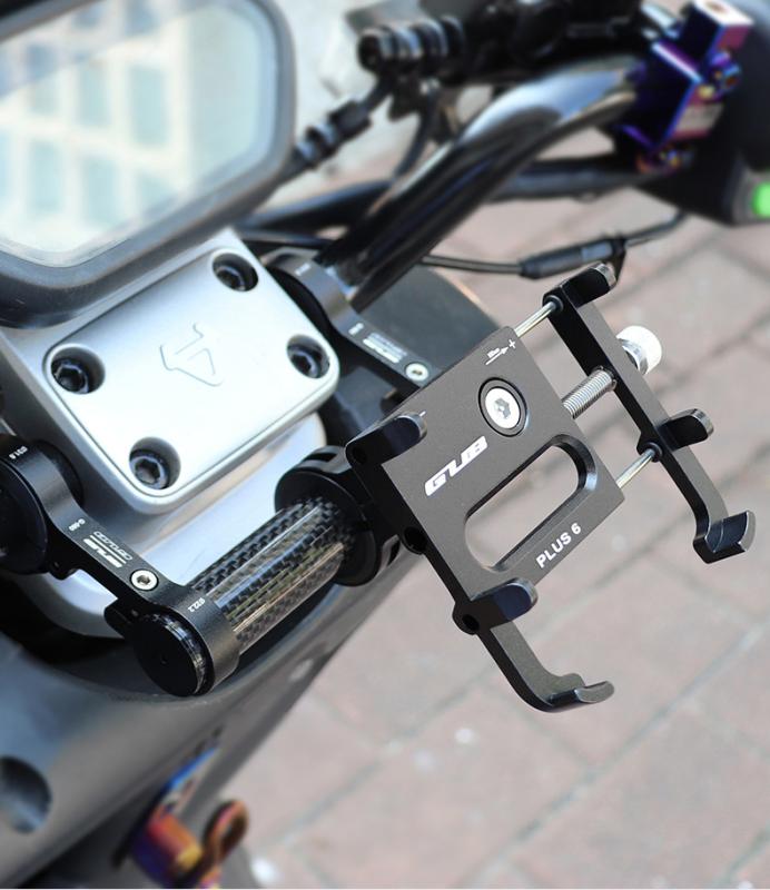 自動二輪車用スマホホルダー 軽銀アロイ製 360度回転させる 落っこちる押しとどめる GPSナビ かっこ良い電話機 多機種相応う 黒いこと チタン 赤いこと 黒赤
