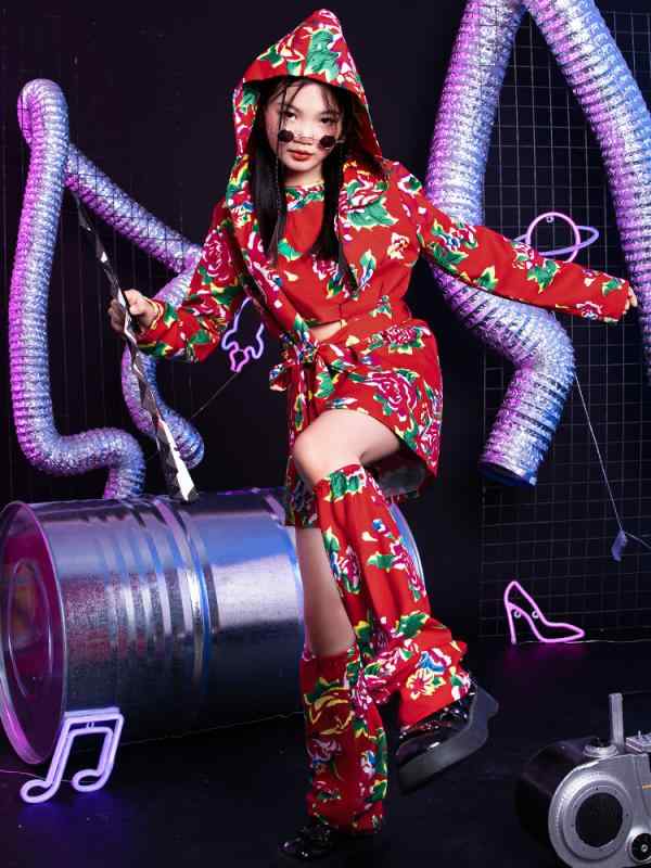 ちびっ子服 社交ダンス御召しもの セットアップ お嬢さん 中国風 ズージャー社交ダンス 御召しもの 一こま御召しもの 上下書き割り 演芸会食パン レッグウォーマー ポリエステル3