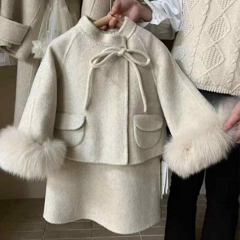 赤ちゃん服 御姉さん 羊毛厚地の外套 より良い衣装 秋冬 韓国 今めかしい 愛くるしげ 刈り込み 朦々たる アウター 上下仕掛ける