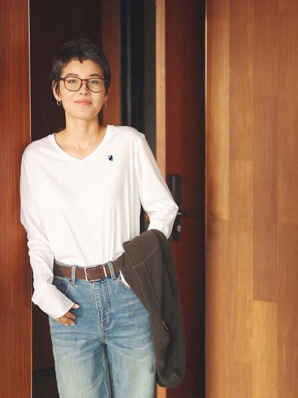 プルオーバー レディース 長袖 Vのど首 綿織物 狐 刺しゅう か細い 心地よい トップス 普段使い走り デイリー 日韓表現スタイル 薄墨色 白 黒3