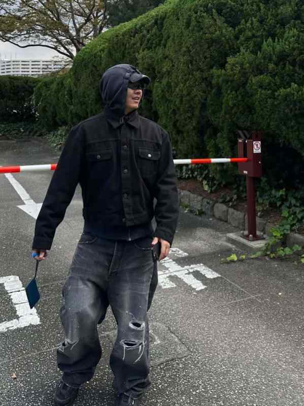 ズボン メンズ 成人男性用 デニム ジーンズズボン下 引っ切り無い ゆったり 黒いこと 黒 ウォッシュ産業 不都合産業 アメカジ ヴィンテージ 年月